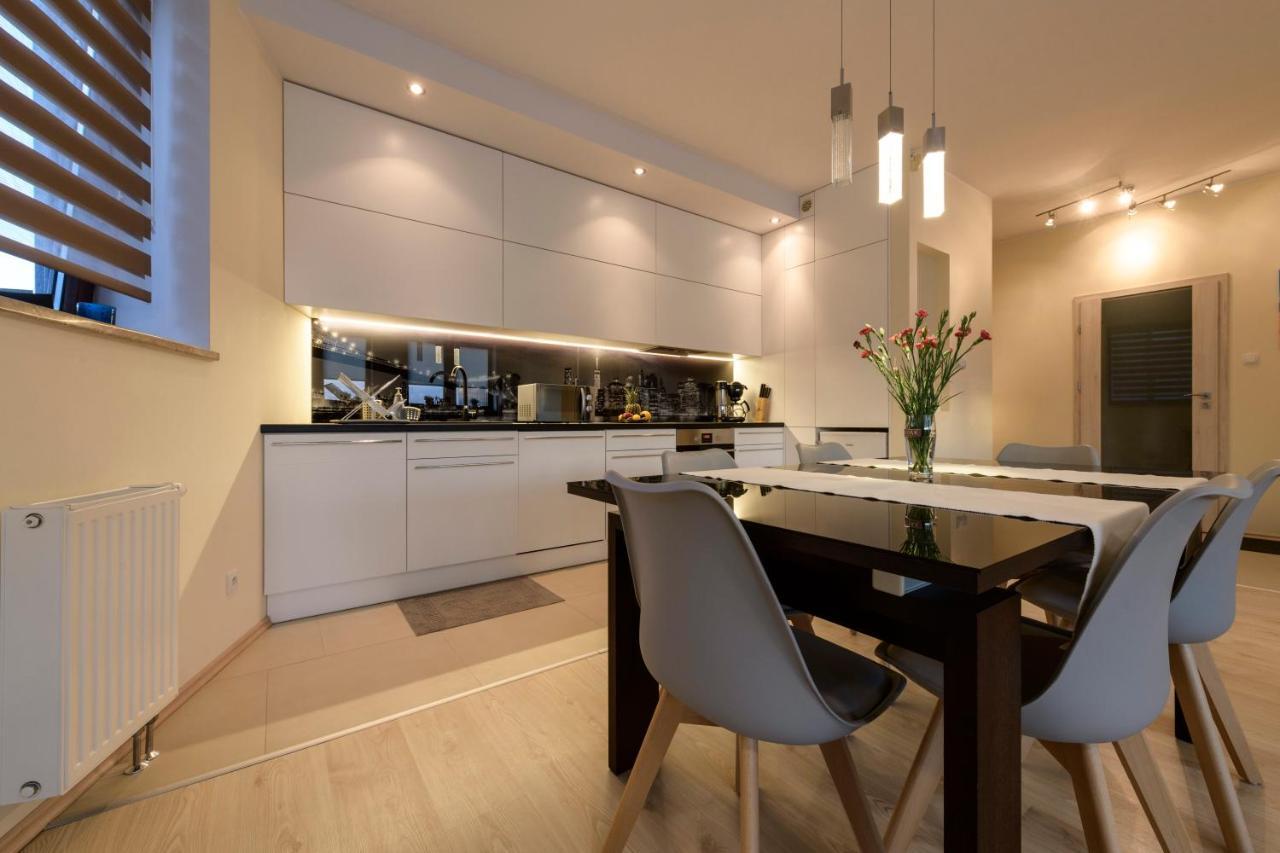 Ajk Apartament W Sea Towers 格丁尼亚 外观 照片